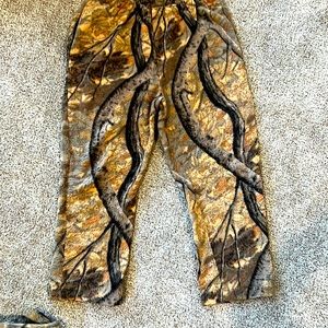 Cabelas Real tree fleece pants